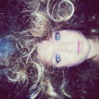 mavisonsuzluk's profile picture. 