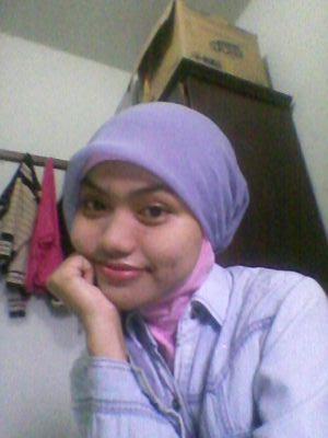 yaniecute93's profile picture. 