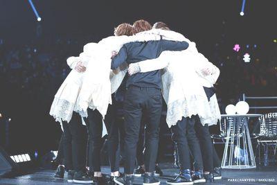 oohseyam1216's profile picture. Exo l hunhan l wuyifan and luhan. l baektae no stye l ทวีตอะไรก็ได้โตเเล้ว l. ขี้บ่นมากๆ