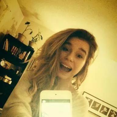 Lets make the world better, Together. 

Justin follow me or im going to cry.

Love you lots...