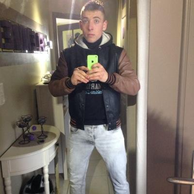 salut a tous nouvo sur twiter venais me parler #jeutpmp