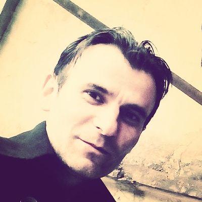 KeNDi KuRaLLaRıMLa oYNaRıM.BaKTıM oYuN SıKTı,BıRaKıR KaLKaRıM !!! HaYaTTa HeR SeÇiM BiR KaYBeDiŞTiR,ÇüNKü BeN Ne KaLaNa GiT DeRiM Ne GiDeNe KaL,