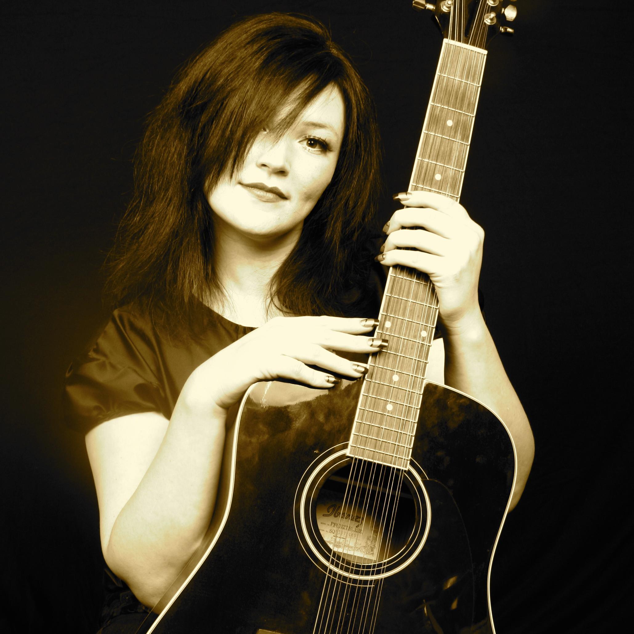 GemmaLeahymusic's profile picture. A uk born singer songwriter with Irish roots. 
I have been singing since I was 2 and writing my own music for the last 10 years or so