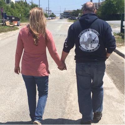 Full time caregiver for my husband who suffered a Traumatic Brain Injury. This rollercoaster ride is full of the ups, downs, twists and turns!!!