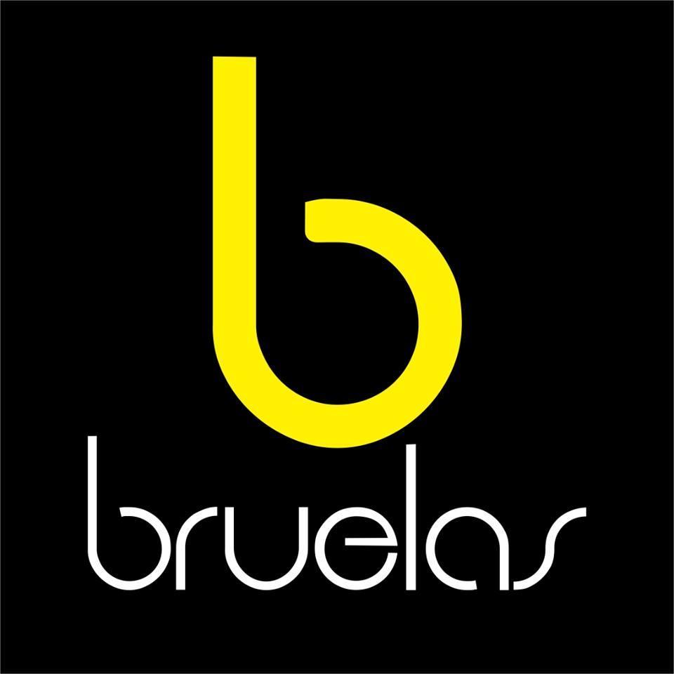 A Bruelas é uma das maiores e mais antigas lojas do mercado têxtil de São Paulo. É um verdadeiro estoque para você. Venha conhecer-nos!