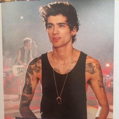 follow @pornxharold ilysm xx