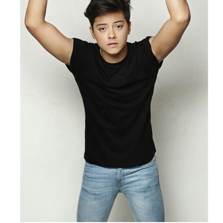 _Hellokittyyy03's profile picture. 