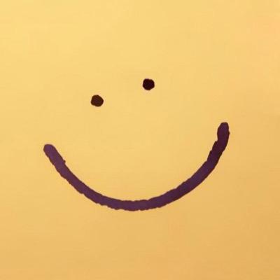 natthapeache's profile picture. Loving him is like driving a new Maserati down a dead end street.