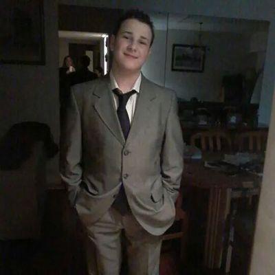 cantante;compositor;cesionista y musico