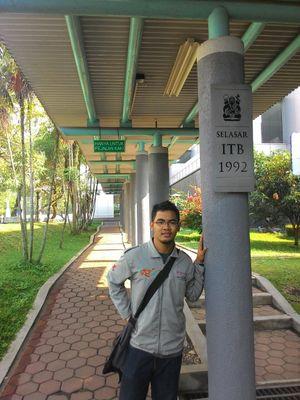 Etoser Jakarta 2011 // Teknik Mesin UI 2011 // Kabid DPM TIS FTUI 2013// Staff Pengmas FUSI FTUI 2013//Kabid Keumatan FUSI FTUI//I'm Proud to be Moslem Engineer