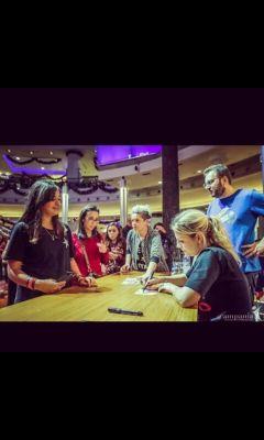 Emma,Oned,Dear Jack
justin is my everithing♥