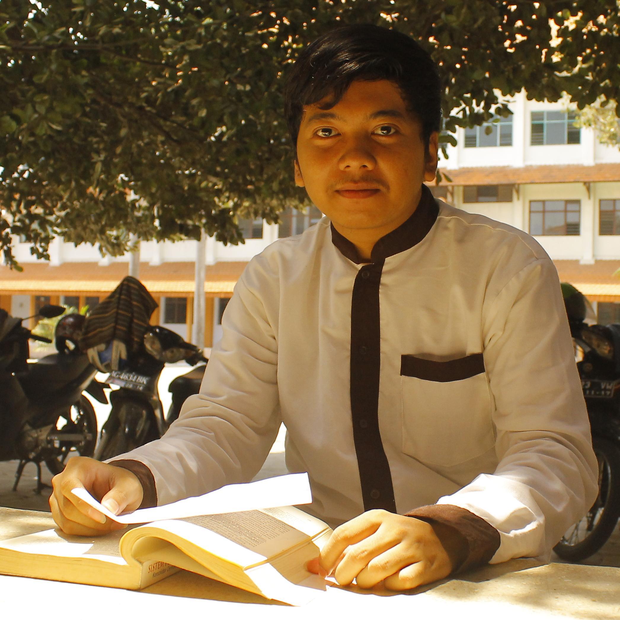 Mahasiswa Universitas Brawijaya FIA PUBLIK'12