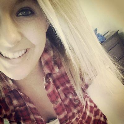 jessica jenkins 20 years old from tennessee(; but currently living in Charleston south Carolina (: