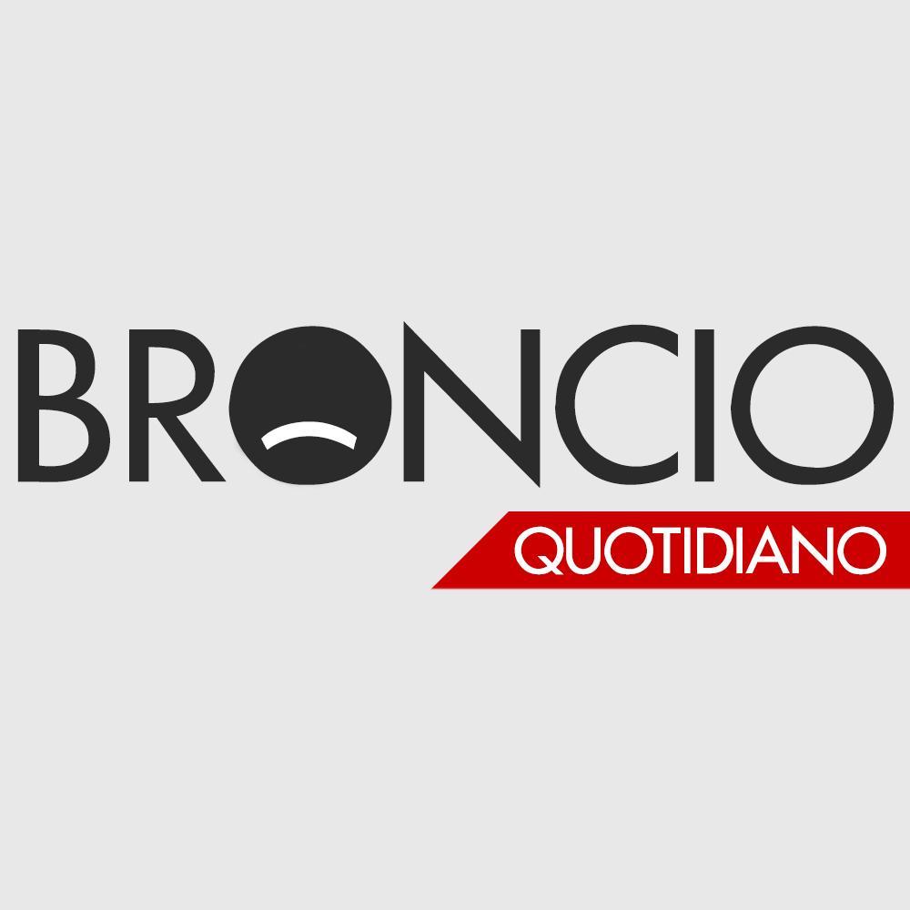 Rassegna di malumori quotidiani! Stai una merda? Twitta a @ilBroncio e qualcuno risolverà i tuoi problemi!