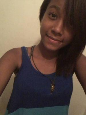 Holaa*-*Me Llamo Nayelis LOL I am Belieber And Soy enana♡
That is all♡
Confident*-*