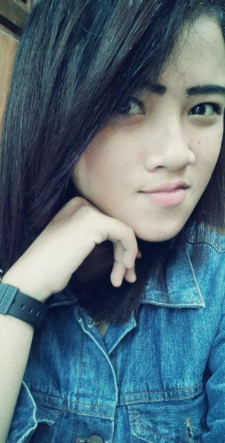 School : Sma Muh 1 Karanganyar, class : X ICT 2, hobbies : ngedrum, tidor :D, play music, Pin : 25C8EBD1