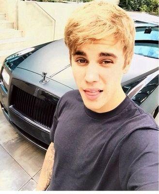 ❤(◕‿◕｡)❤hola soy вєℓιєвєя conoci a justin bieber en barcelona el 16 de marzo del 2013 me miro 2    beces fue el mejor dia de mi vida lo amo si me sigues te sigo