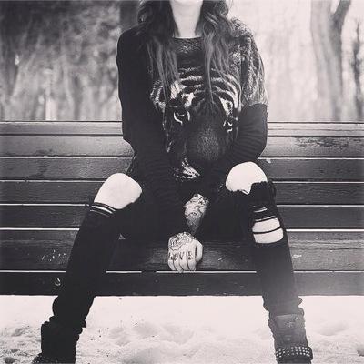 Grunge. Tumblr. Girl.