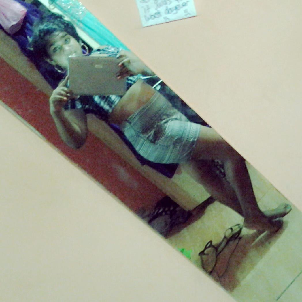 who are u to judge the life i live  i'm not perfect and i dont have to be :) i'm Daniel's property