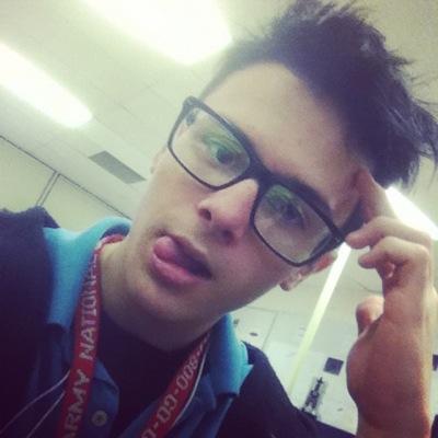 Hi im irish and happy with my girlfriend mercedes  
16 waterloo ia 
School sucks!!