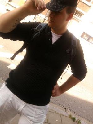 rapto_raph's profile picture. Passionnée de jeux vidéo je vais vous en faire profiter en live sur twitch
uniquement pour le fun :)