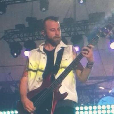 JoyceFanClub_'s profile picture. Fan Club for our frick mom, the jeremy faced, the parajesus, the one and only JOYCE (@theresnooneroad). Don't forget to buy our merch!