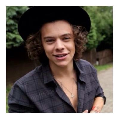 hi beautiful please follow @narryswhisper, i'm trying to reach my goal and i'll fback there