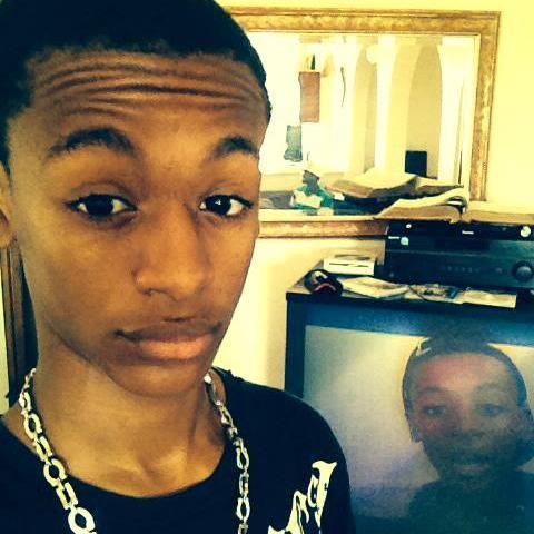 I make vines, Best Viner in SKN, follow and I follow back X.X