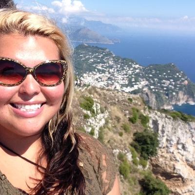 FyonnaSalazar's profile picture. Market Strategy & Research Professional, Chicago lifestyle enthusiast, @LoyolaChicago Alum, shopaholic, arts & crafts lover, @netflix binge-watcher