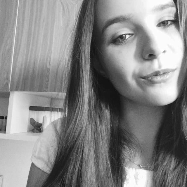 This big world would not be without the dreams of all people there. I follow you back.. ONE DIRECTION NO. 1 !!!! #Slovakia . #Books #Freedom