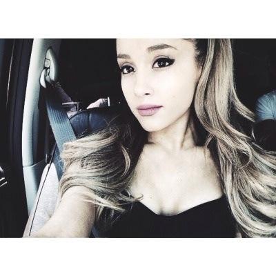 xx Chanel xx

ariana followed