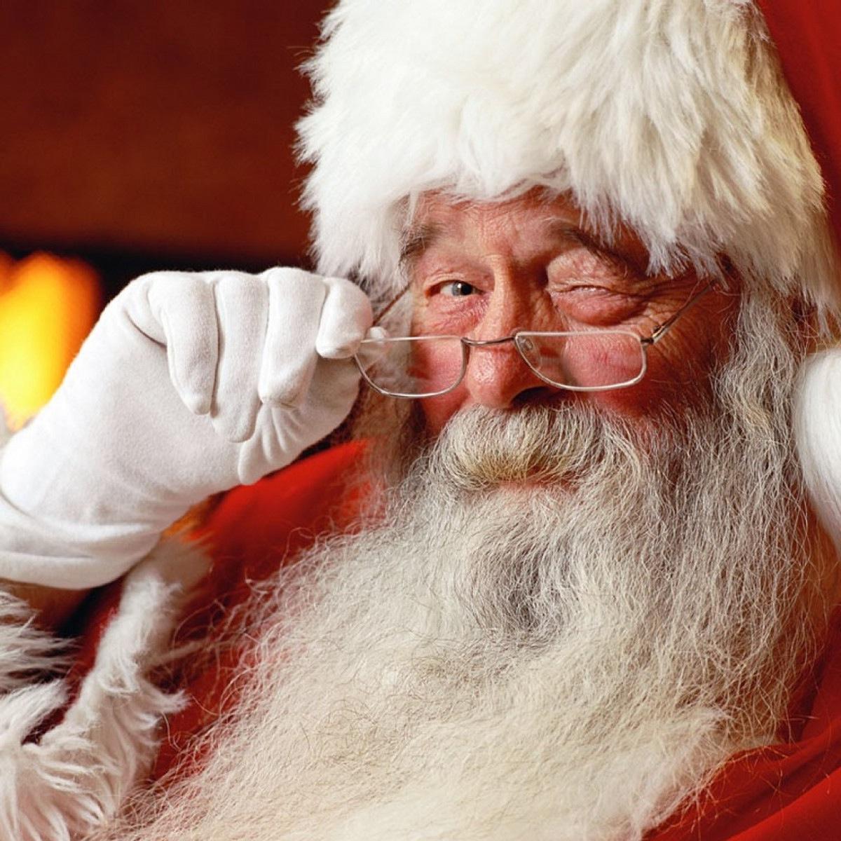 I am @jabrake 's secret santa. I like watching Jorge to see if he's naughty or nice, and drinking milk. I don't like when Blitzen and Donner fight.