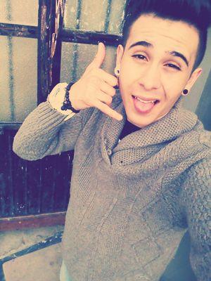 Escribo lo que muchos sienten, y pocos dicen. Si te identificas, sólo das retweet y follow.     ¿Mi princesa? sabe donde quedo.