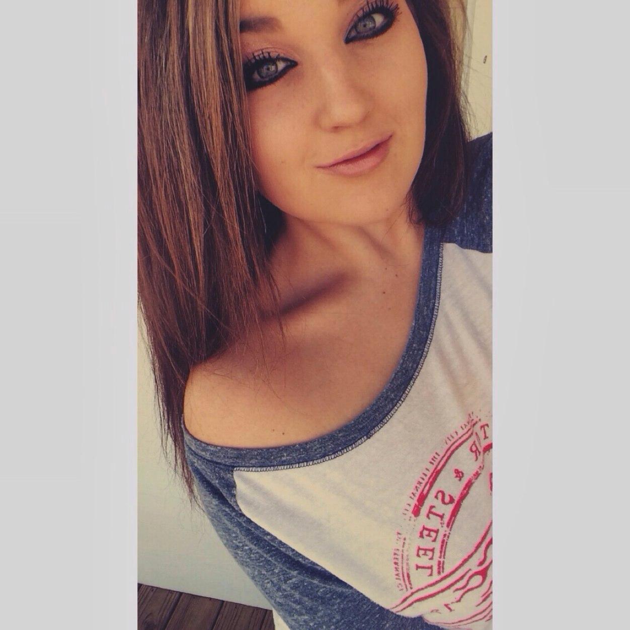 annaelizrey's profile picture. just a girl who loves to laugh & make others laugh