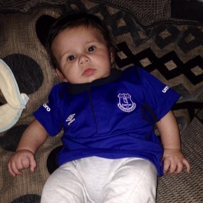 5 loves in life, my beautiful baby boy, my awesome hubby, my amazing family, Everton and beer! That's me in a nutshell! Xxx