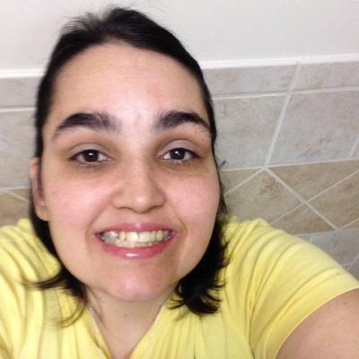 I have Brown hair and Brown eyes and sim 35 year old