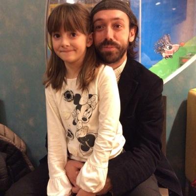 AndyRoccini's profile picture. Andrea prof e Bartender Carolina invece semplicemente la bimba più' bella del mondo!!