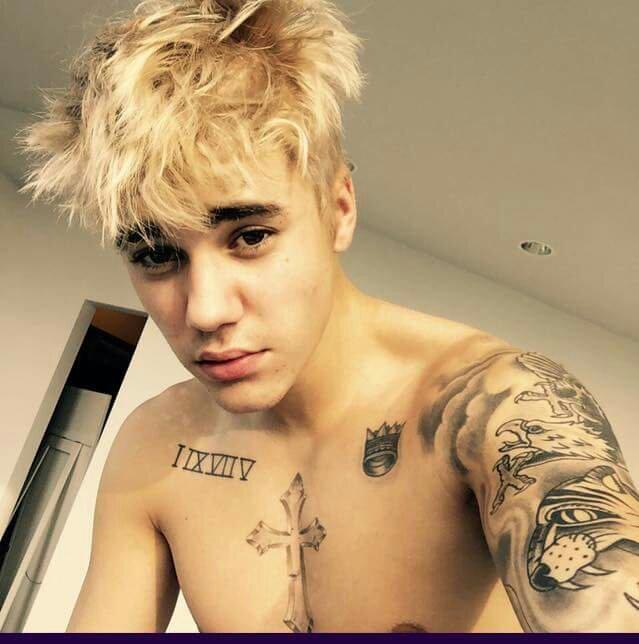 justin is my inspiration, my whole taught me to dream and believe in my dream I adore justin @justinbieber