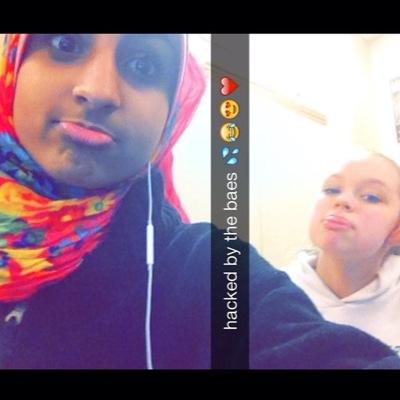 Follow me i mite follow back and kik fatima.alamiri