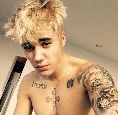 FrcudBicber's profile picture. dude.