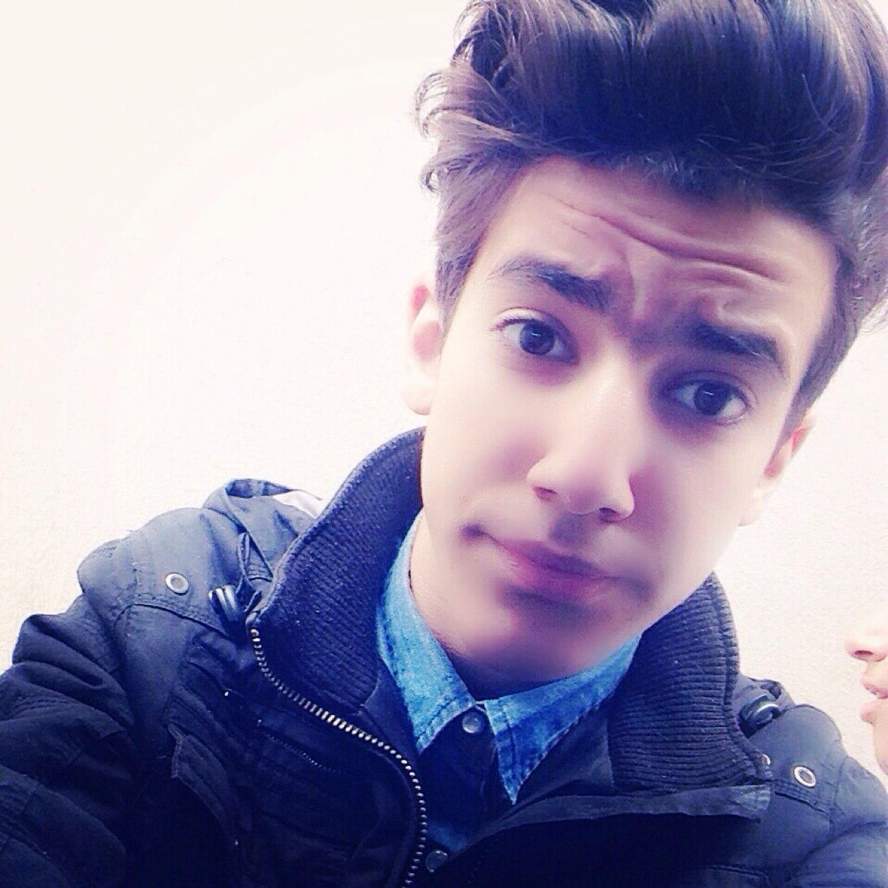 c82422480's profile picture. 