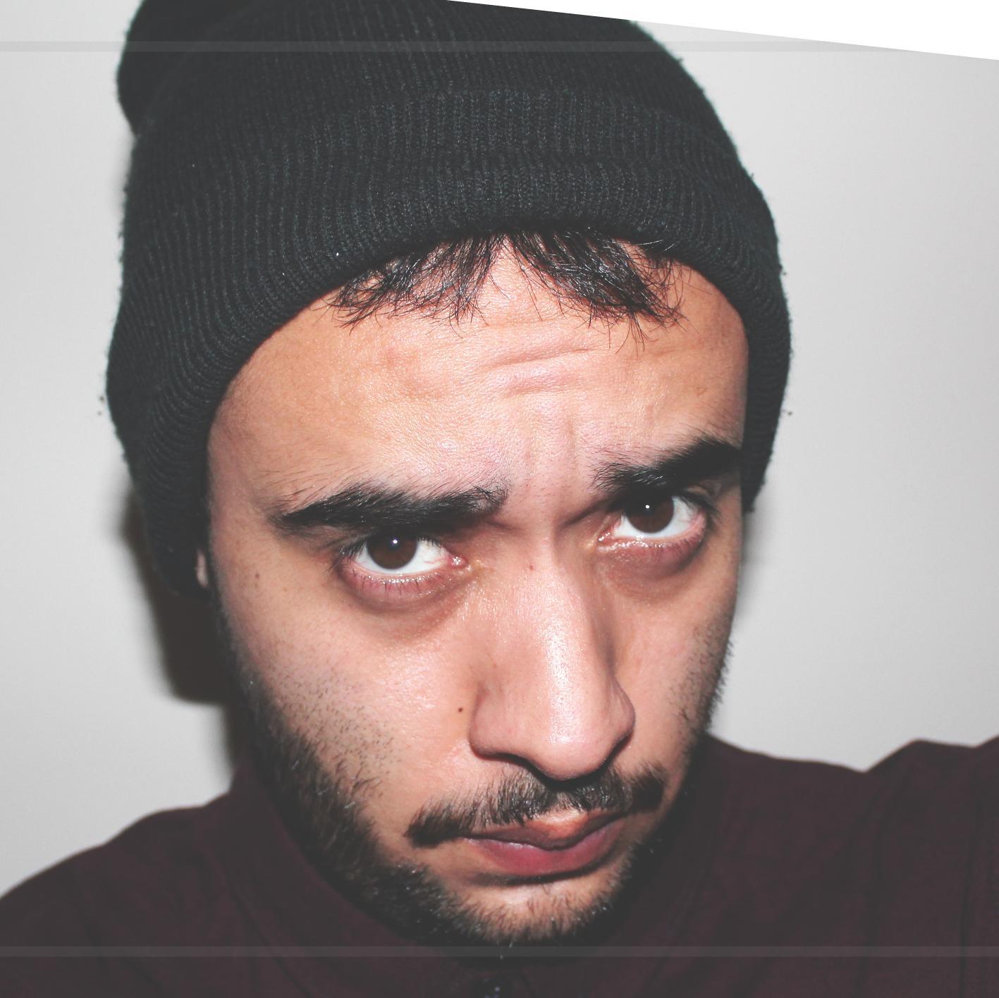 From Oaxaca Mexico, Cellist, Sound Designer. Audio engineer. Romantic expressionist. Founder of apeabe-productions.
