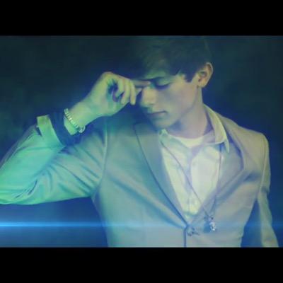 swag_tricia15's profile picture. dont let dreams be dreams~dylan dauzat go and watch dylan's kickin it music video links...