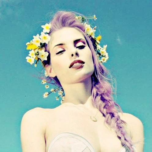 Queen_press's profile picture. Una sincera más/ Sígueme y te sigo