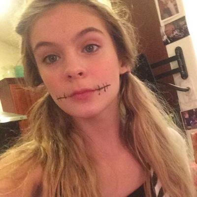 I Am Lizzie I'm 15 Years Old And I Like Pretty Flowers. ❤️@SoldierGrimes Is My Love|16|RP|Personal-- @Maddie_Lopez13
