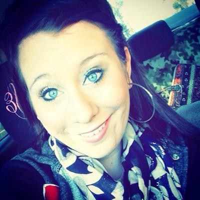 “Beneath the makeup and behind the smile I am just a girl who wishes for the world.” 
― Marilyn Monroe