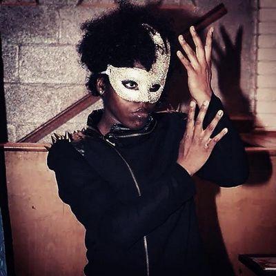 Hello my name is Dominique I am a professional diva wrestler living a straight edge life and trying to live my full dreams of where I like to be one day....  ;)
