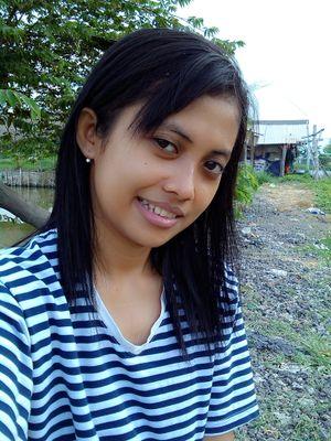 hanya ingin bersama mu