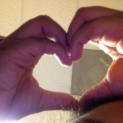 hi im lolo i like all people old to young lesbian to gay just fuck me and tweet me