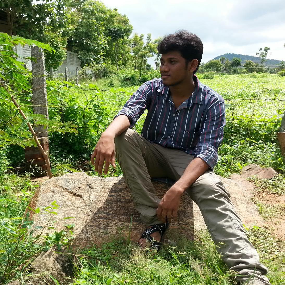 dhamodharanshiv's profile picture. 